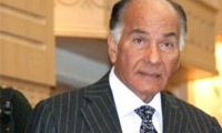 دعاء عبد السلام تنعي رجل الأعمال «محمد فريد خميس»