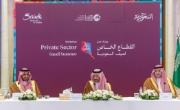 وزير السياحة السعودي يؤكد على أهمية توجيه المنتجات والعروض إلى السياحة الداخلية