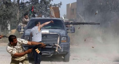 بسبب تأخر الرواتب .. عشرات القتلى في اشتباكات بين مرتزقة سوريين داخل ليبيا