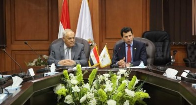 “وزير الشباب والرياضة” يلتقي رئيس الهيئة العربية للتصنيع