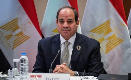 الرئيس السيسي يؤكد تقدير مصر لرئاسة جزر القمر للاتحاد الأفريقي