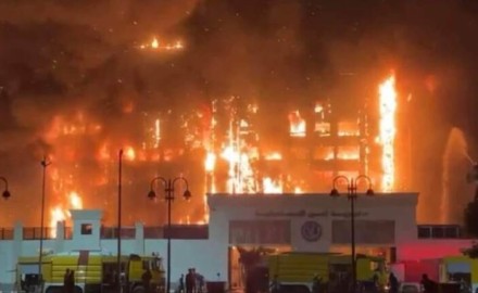 وزير الداخلية يتفقد آثار حريق مبنى مديرية أمن الإسماعيلية