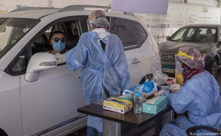 الصحة: تسجيل 698 حالات إيجابية جديدة لفيروس كورونا.. و 63 حالة وفاة