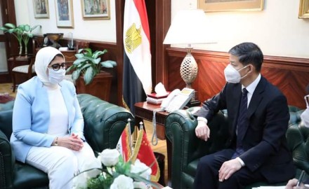 وزيرة الصحة: الاتفاق على أن تصبح مصر مركزا لتصنيع لقاح فيروس كورونا المستجد في القارة الأفريقية
