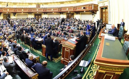 البرلمان يوافق على تعديل قانوني ضريبة الدمغة والضريبة على الدخل