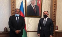 سفير مصر في أذربيجان يبحث مجالات التعاون الثنائي مع وزير الخارجية
