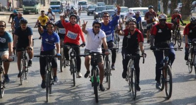 “وزير الرياضة” يقود ماراثون الدراجات من المتحف المصري بالتحرير إلى المتحف الجديد بالرماية