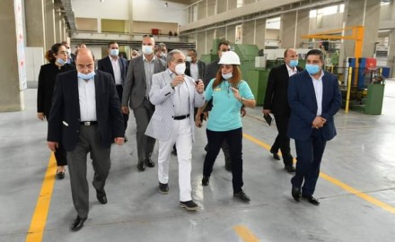 “وزير الدولة للإنتاج الحربي” يتفقد شركة أبو زعبل للصناعات المتخصصة
