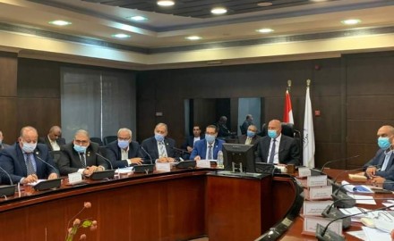 “كامل الوزير ” يترأس اجتماع اللجنة الخاصة بنقل المرافق المتعارضة مع أعمال تطوير الطريق الدائري حول القاهرة الكبرى