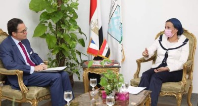 “وزيرة البيئة” تبحث التعاون المصري الفرنسي لدعم المبادرة الرئاسية المصرية