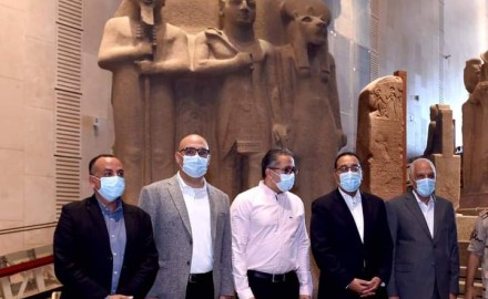 “رئيس الوزراء” و”وزير السياحة والآثار” يتفقدا المتحف المصري الكبير