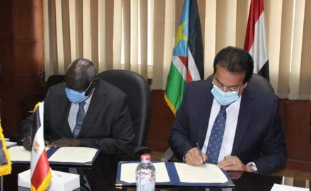 “عبد الغفار “يوقع برتوكول تعاون مع “وزارة التعليم والعلوم والتكنولوجيا” بجمهورية جنوب السودان