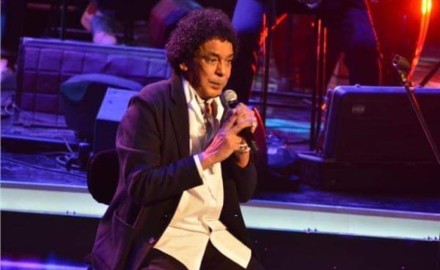 “الكينج محمد منير” يغيب عن «مهرجان الموسيقى العربية» هذا العام