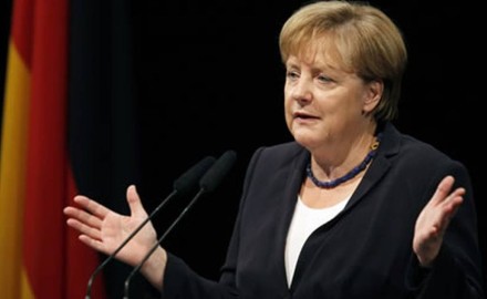 ميركل: ألمانيا ستقف «جنباً إلى جنب» مع أميركا بمواجهة «المشكلات العالمية»