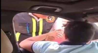 والد الطفل المعتدي على رجل المرور يعتذر للشعب المصري