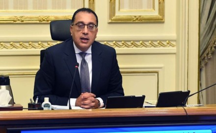 رئيس الوزراء يبحث زيادة التعاون الاستثماري بين مصر والسعودية