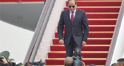 الرئيس “السيسي” يعود إلى أرض الوطن بعد زيارته الرسمية لليونان