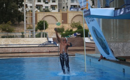 “مصر” تنجح في تحطيم رقم قياسي جديد ل”أعلى قفزة خارج الماء”