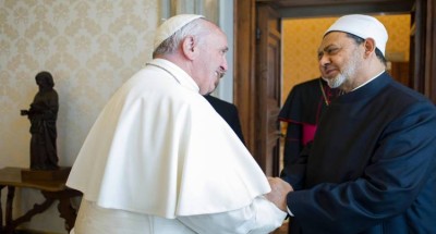 “الإمام الأكبر “و”بابا الفاتيكان” يغردان معا من أجل “الأخوة الإنسانية”
