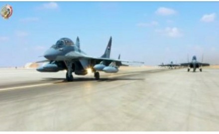 “نسور السماء”.. أحدث أنواع “المقاتلات الحربية” تزين القوات الجوية المصرية