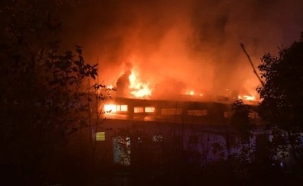 عاجل .. حريق ضخم في محطة مترو أنفاق برلين (فيديو)