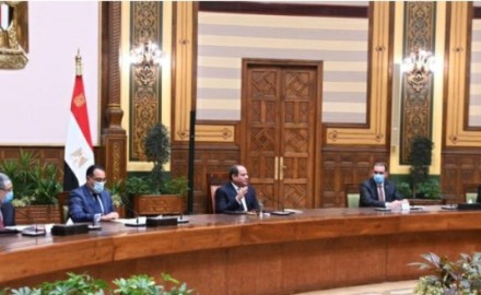الرئيس “السيسي” يستقبل “نائب رئيس الوزراء العراقي”