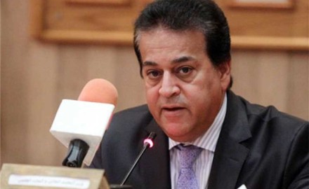 “وزير التعليم العالي” يعلن صدور قرارين جمهوريين بتعيينات جديدة في جامعة الإسكندرية