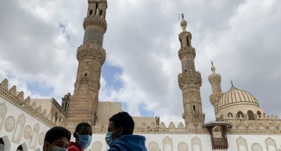 فيروس كورونا | إغلاق 10 مساجد بالإسماعيلية لعدم التزام المصلين بالإجراءات الاحترازية 