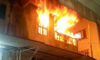 السيطرة على حريق شقة سكنية بأكتوبر و إنقاذ شاب