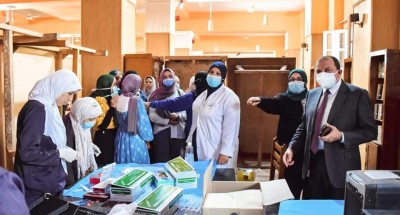 رئيس جامعة بني سويف: تطعيم 5000 طالب لليوم الثالث على التوالي داخل مراكز اللقاح