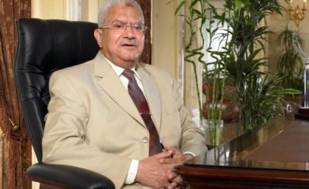 وزيرة التجارة والصناعة تنعى رحيل رجل الصناعة المهندس محمود العربى