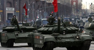 دبابات روسية تدخل قتالًا عنيفًا في لوهانسك ومطالب لسكان “كييف” بدخول الملاجئ