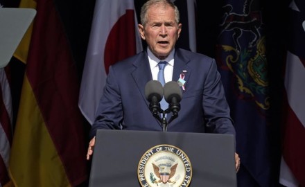 “زلة لسان” بوش بشأن الحرب “غير المبررة” تثير غضب العراقيين