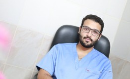 الدكتور محمد آية الله: تجنّب الأطعمة شديدة الحرارة أو البرودة يساعد على الحفاظ على الأسنان