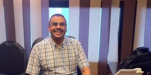 الدكتور مجدي محمد حسين : من عامل بالإعدادية إلى أستاذ لغة عربية ونائب رئيس جامعة