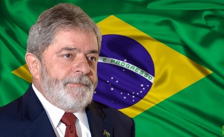 الرئيس البرازيلي لولا دا سيلفا يقيل قائد الجيش في أعقاب أعمال الشغب