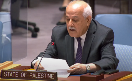مندوب فلسطين بالأمم المتحدة يدعو إلى وقف فوري لإطلاق النار في غزة وحماية المدنيين