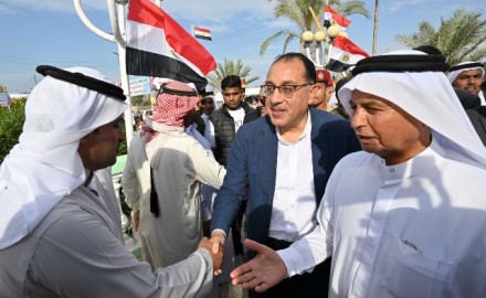 رئيس الوزراء يضع حجر أساس تجمعات تنموية حضرية بمحافظة شمال سيناء