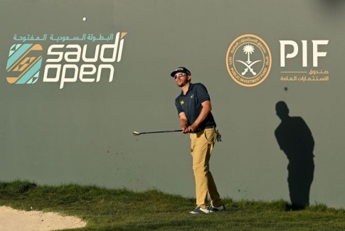 “كاتلين” على أعتاب التتويج بلقب بطولة السعودية المفتوحة للجولف