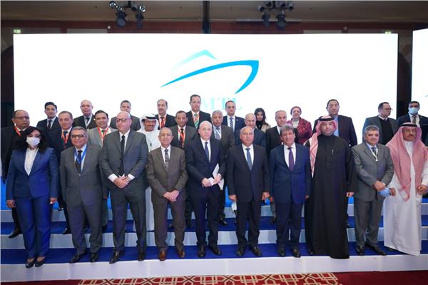 الوزير: خطة شاملة لتعظيم منظومة النقل البحري وتطويرها وفقاً لأحدث النظم العالمية