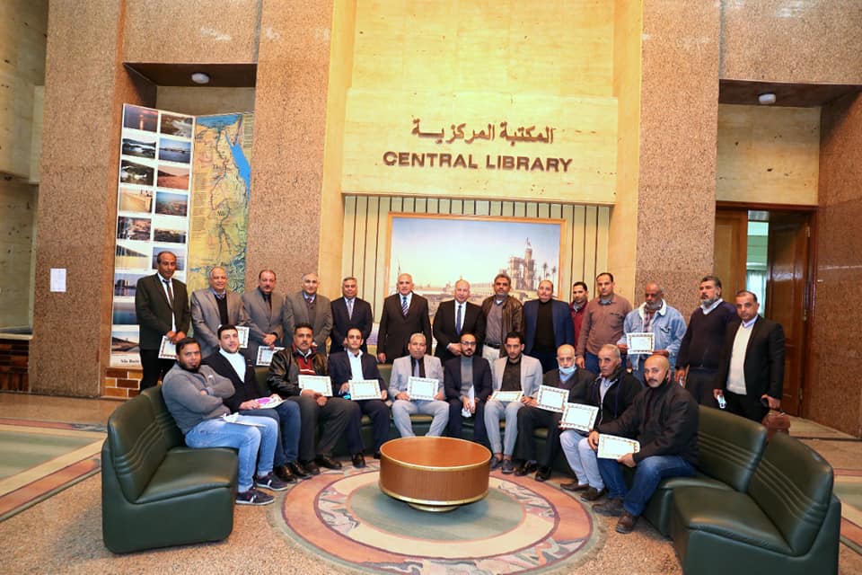 عبد العاطى يكرم القائمين على تنفيذ أعمال خفض المناسيب فى بحيرة وادى مريوط