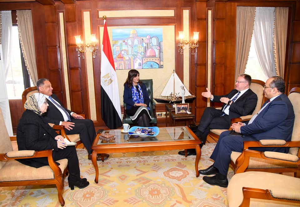 وزيرة الهجرة تبحث مع خبير ألماني في مصر سبل التعاون والمشاركة في مؤتمر "مصر تستطيع بالصناعة"