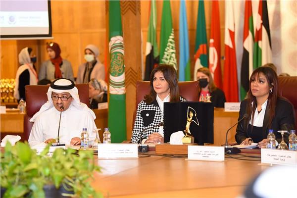 جامعة الدول العربية تمنح وزيرة الهجرة جائزة المسؤولية المجتمعية