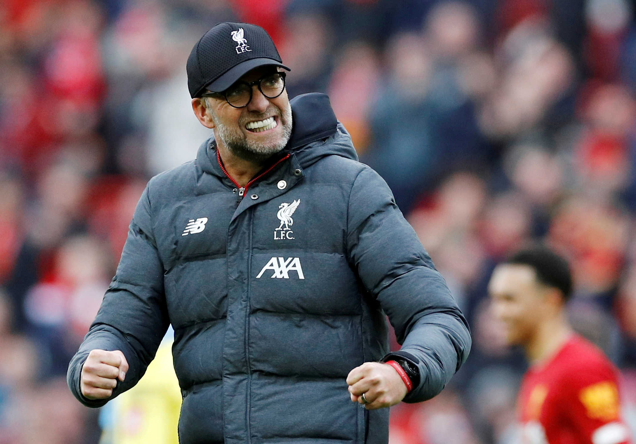 "يورجن كلوب: "عار" لا يستطيع جيرارد اللعب في ذروة لقب الدوري الإنجليزي الممتاز