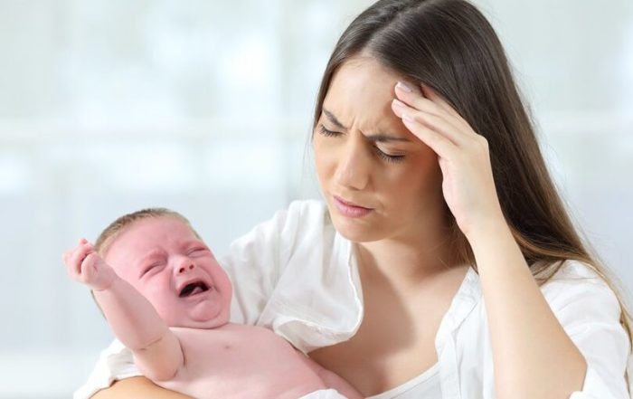 بعد الولادة قد تصاب المرأة بالعديد من المشاكل الصحية .. تعرف على أبرزها