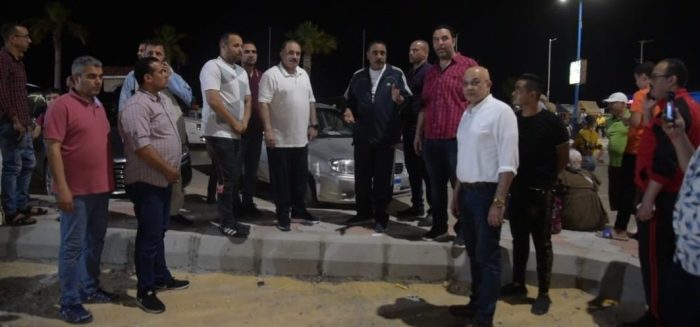 استعدادًا لاستقبال المصطافين.. محافظ مطروح يتفقد ساحة انتظار السيارات الجديدة